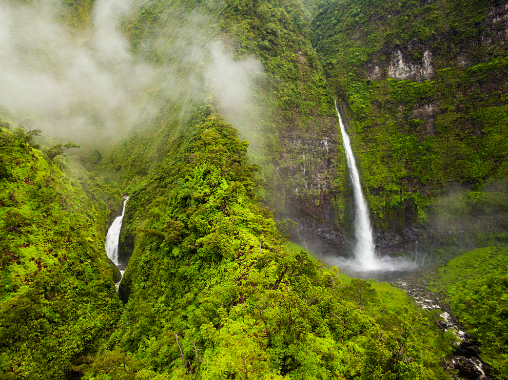 Hinalele Falls (right) and other waterfalls at the head of Wainiha Valley, Kauai, Hawaii.